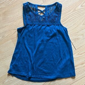 Chic Women's Navy Lace Tank Top